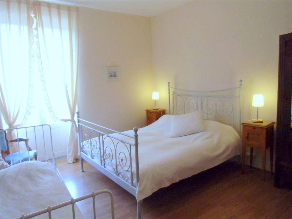 Hotel De La Providence Égliseneuve-dʼEntraigues Eksteriør bilde