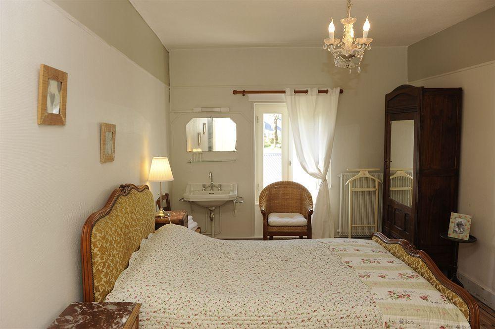 Hotel De La Providence Égliseneuve-dʼEntraigues Eksteriør bilde