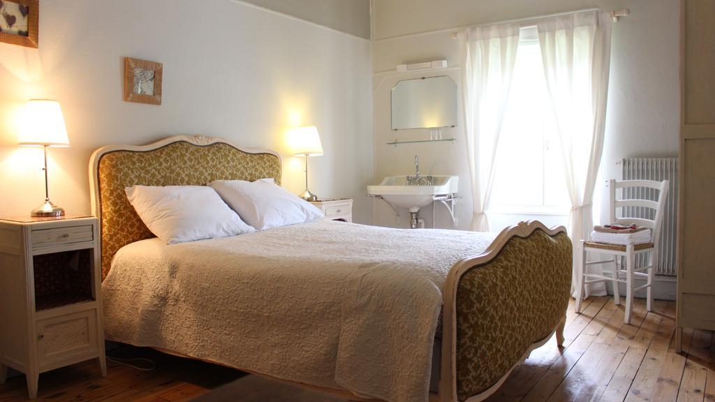 Hotel De La Providence Égliseneuve-dʼEntraigues Eksteriør bilde